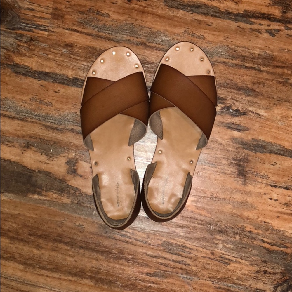 Brown Target Flats